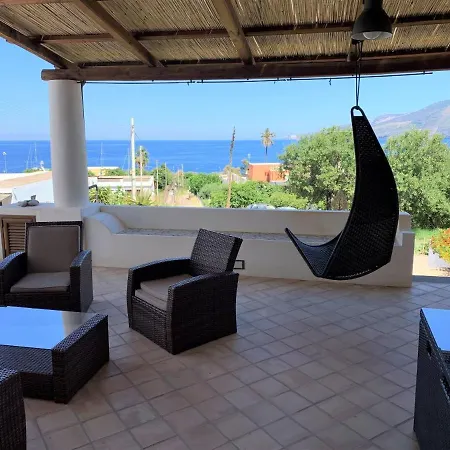 Holiday home Le Terrazze Di Salina, A 100 Mt Dalla Lingua