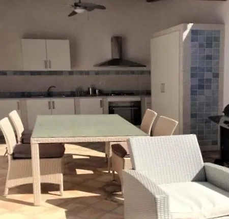 Holiday home Le Terrazze Di Salina, A 100 Mt Dalla *